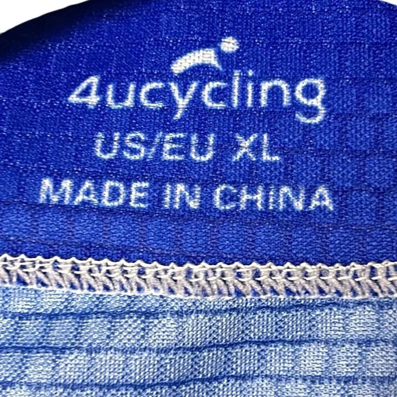 Y2K, vtg , like new!! 4ucycling ,cycling jersey,men L,
Utility,pockets,athletic - Picture 3 of 12